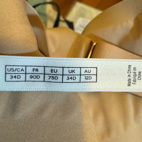 Le Mystère Women's Natural Smooth Shape Unlined Underwire Bra Size 34D NWT - Picture 9 of 12